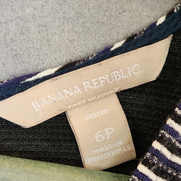 Banana Republic Dress 6P Fit & Flare A-Line Knee Length Navy Blue White Ribbed - Picture 2 of 11